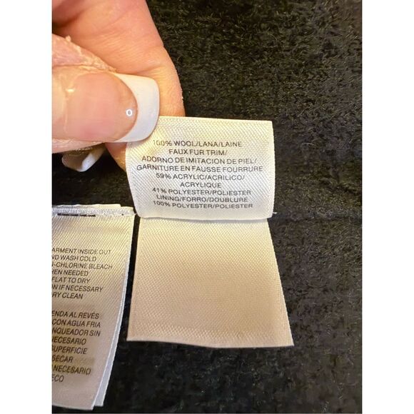 Nine West Wool Long Cardigan Vest Size S Black Faux Fur Collar - Picture 6 of 6